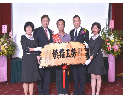 102勞工楷模郭啟川23