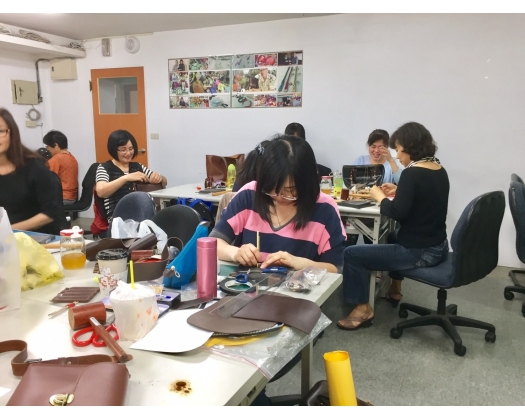 105下職訓雅紳精品皮件製作班15