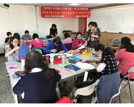 106上職訓幾何圖形壁畫拼接班作班08