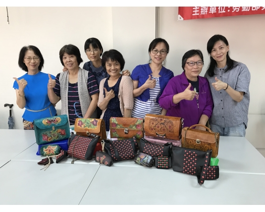 107上職訓 皮革雕刻與編織創作班-35